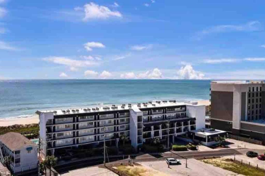 Oceanfront * Pool * Elevator * Boardwalk Leilighet Carolina Beach Eksteriør bilde
